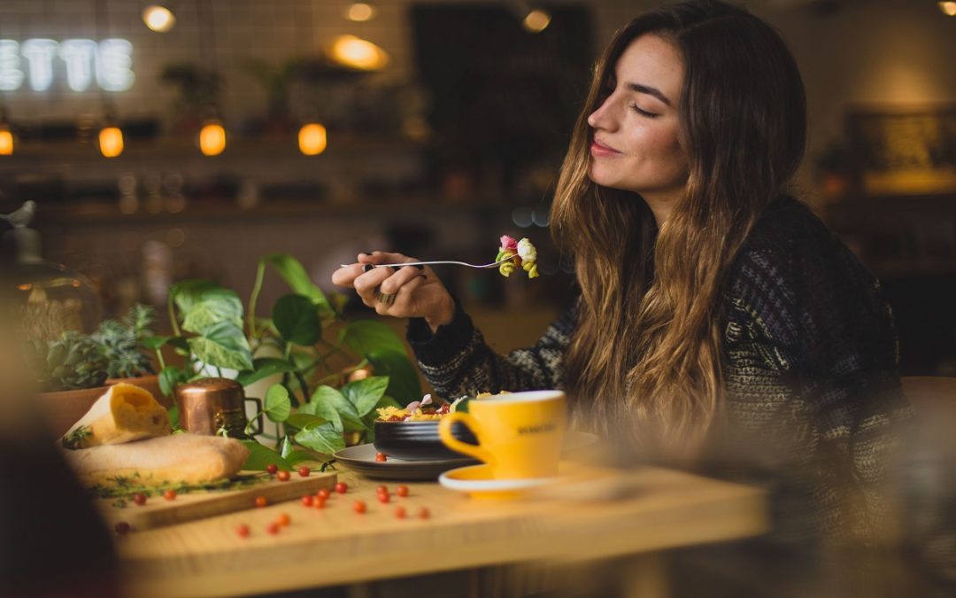 1 Simple Habit to Stop Overeating